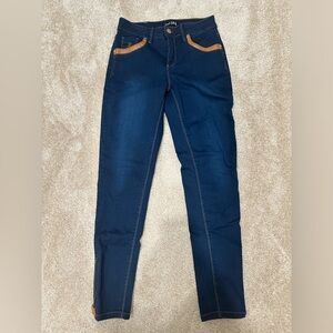 Joseph Ribkoff Blue Jeans Skinny Zipper Ankle Sz 8 faux Leather Embellishment